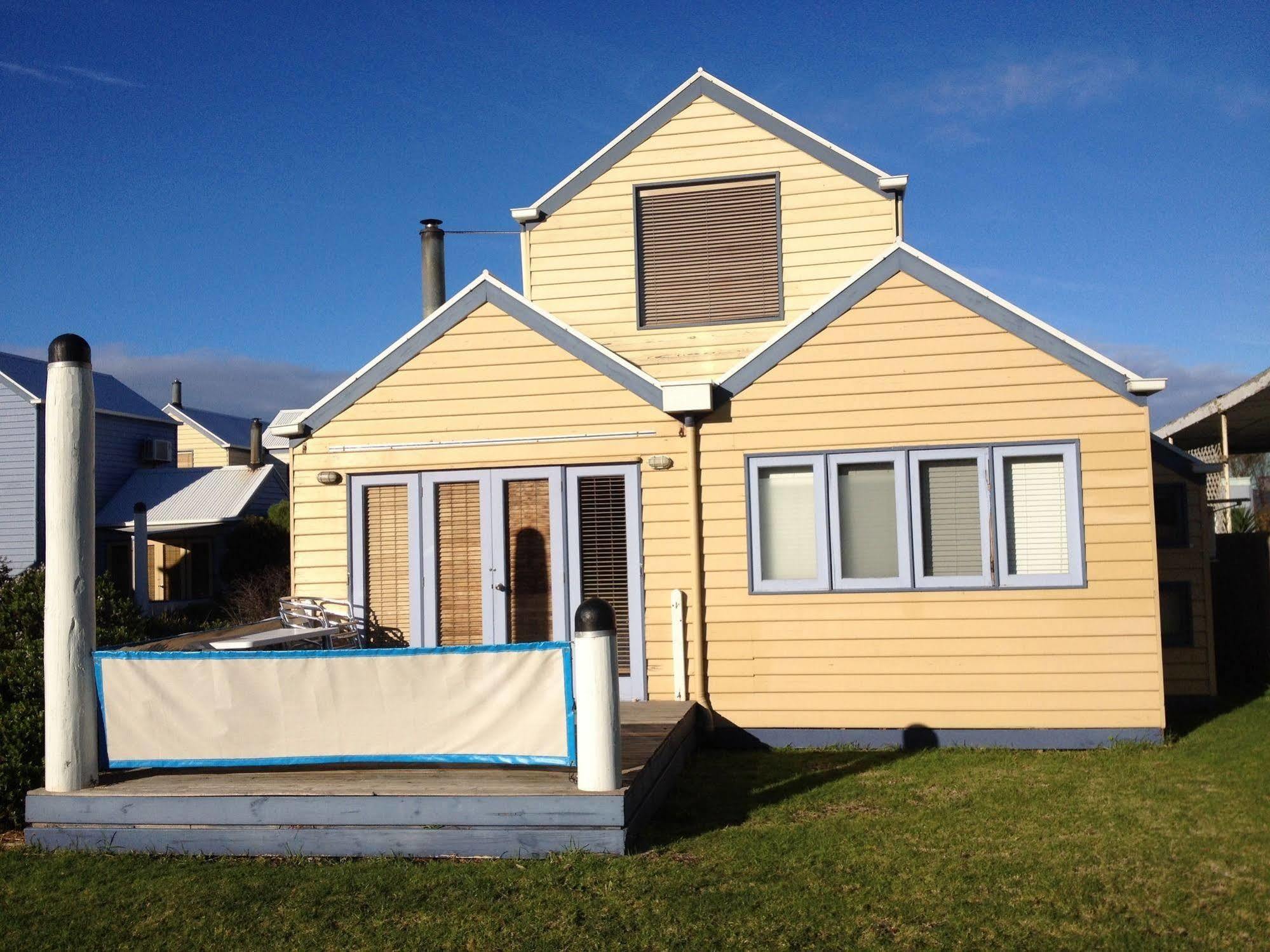 Aparthotel Rayville Boat Apollo Bay